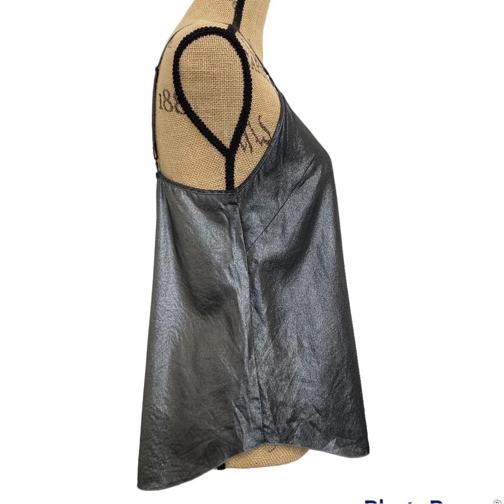 under \ Wilfred 100% Silk Gray V Neck Camisole w/ Adjustable Straps- size M - Picture 4 of 12